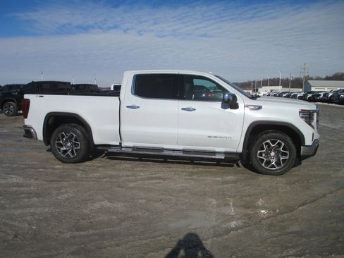 New 2026 GMC Sierra 1500 SLT w/ SLT Premium Plus Package image 3