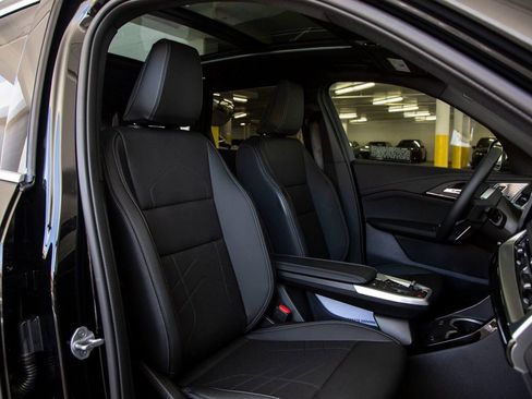 Certified 2025 BMW X1 xDrive28i w/ Convenience Package image 32