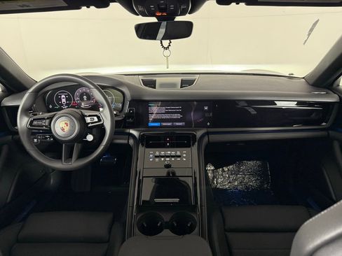 New 2025 Porsche Panamera image 21