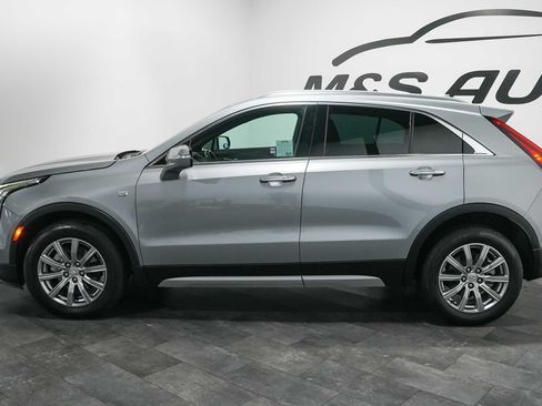Used 2023 Cadillac XT4 Premium Luxury FWD image 3