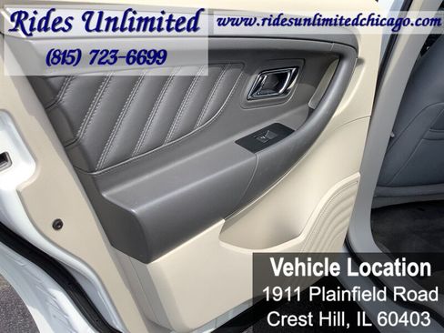 Used 2011 Ford Taurus SE FWD image 21