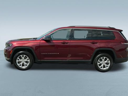 Used 2022 Jeep Grand Cherokee L Limited AWD/4WD image 4