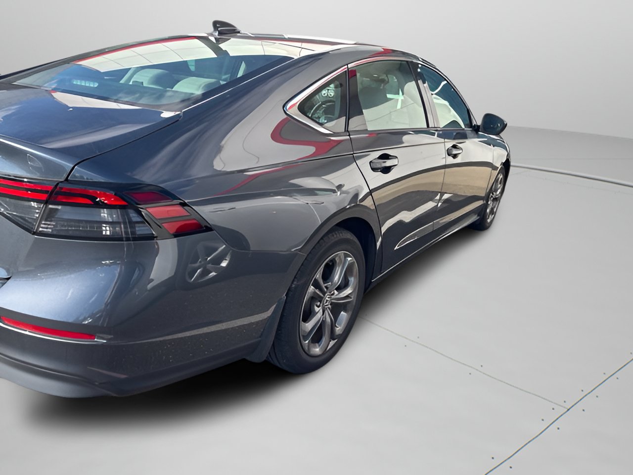 Used 2024 Honda Accord EX image 12