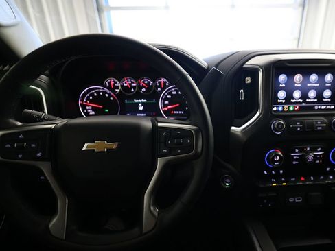 Used 2021 Chevrolet Silverado 1500 LTZ RWD image 17