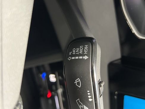 New 2025 Volkswagen Jetta SE image 36