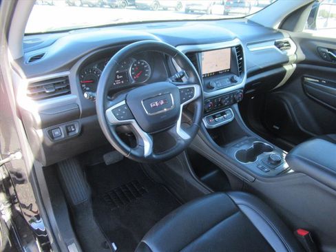 Used 2023 GMC Acadia SLT image 15