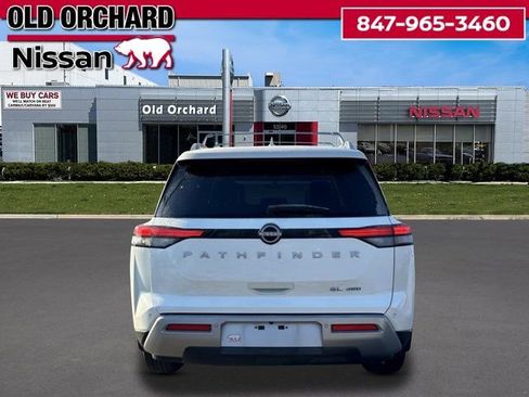 Used 2023 Nissan Pathfinder SL image 4