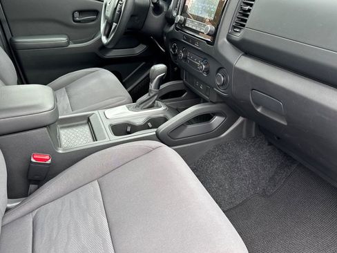 Used 2024 Nissan Frontier S w/ Tow Package AWD/4WD image 15