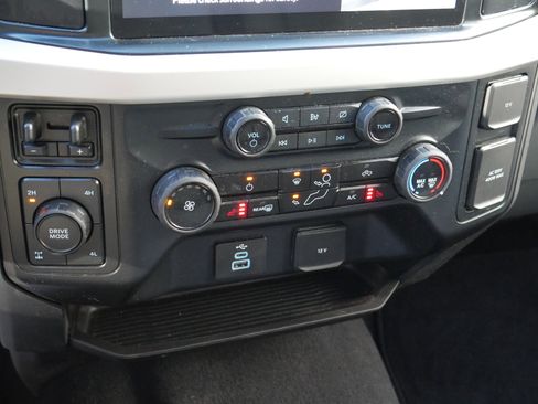 Certified 2024 Ford F250 XLT w/ XLT Premium Package image 15