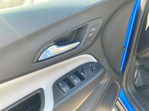 Used 2024 Chevrolet Equinox LS w/ LPO, Floor Liner Package AWD/4WD image 22