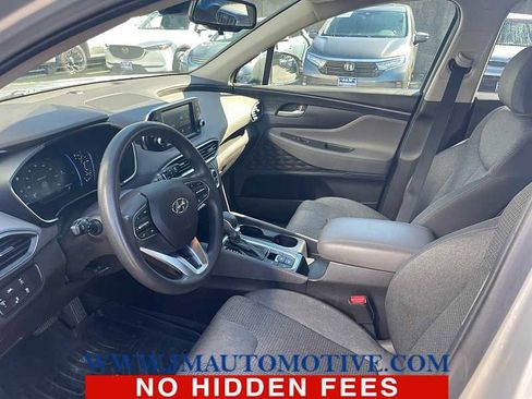 Used 2019 Hyundai Santa Fe SEL AWD/4WD image 2