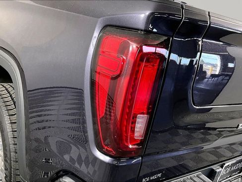 Certified 2023 GMC Sierra 1500 Denali w/ Technology Package AWD/4WD image 21