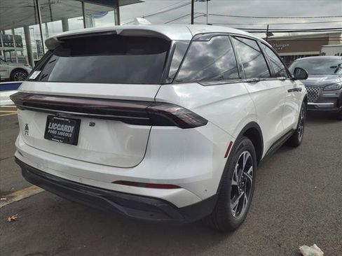 New 2024 Lincoln Nautilus Premier w/ Equipment Group 102A image 6