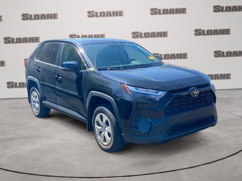 Used 2023 Toyota RAV4 LE AWD/4WD image 2