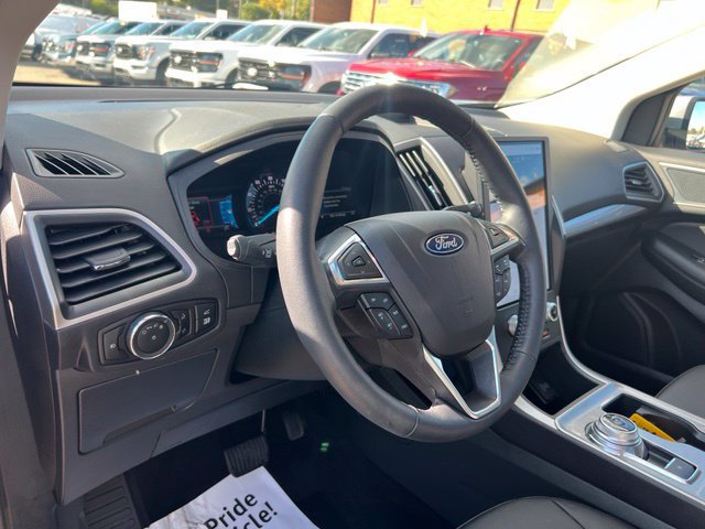 Certified 2024 Ford Edge SEL w/ Convenience Package AWD/4WD image 7