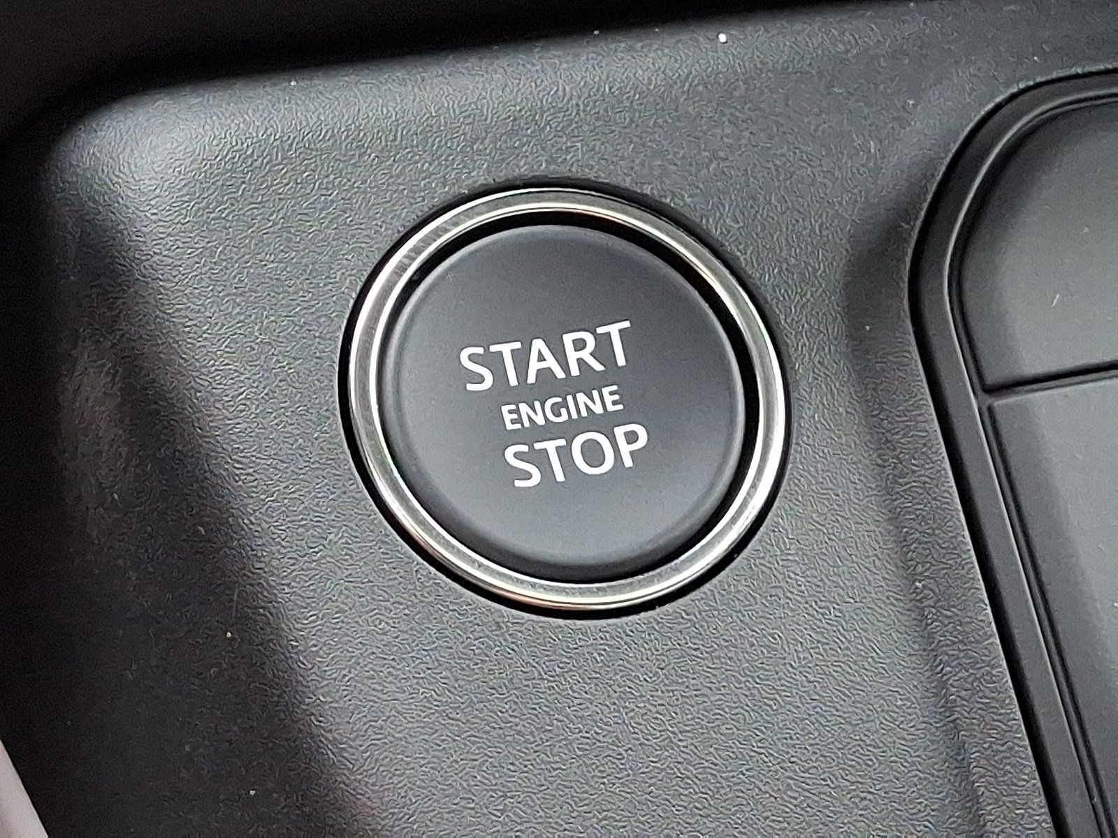 New 2026 Land Rover Defender 110 S AWD/4WD image 17