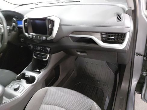 Certified 2023 GMC Terrain SLE w/ Driver Convenience Package AWD/4WD image 23