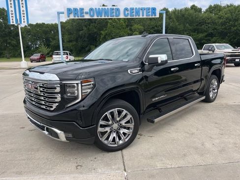 Used 2024 GMC Sierra 1500 Denali AWD/4WD image 2