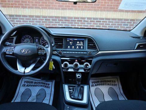 Used 2019 Hyundai Elantra SEL w/ Cargo Package FWD image 30