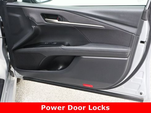 Certified 2025 Toyota Camry LE FWD image 33