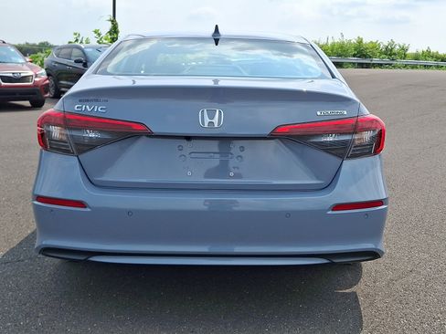Used 2024 Honda Civic Touring image 5