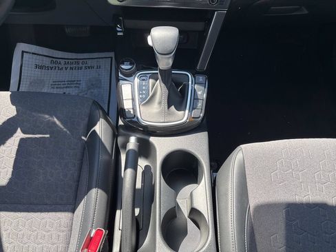 Certified 2024 Kia Seltos S AWD/4WD image 17