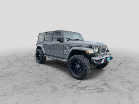 Used 2021 Jeep Wrangler Unlimited Sahara w/ Uconnect 4C Nav & Sound Group image 2