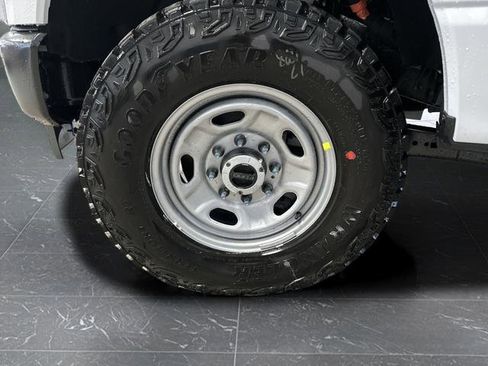 New 2026 Ford F250 XL w/ XL Off-Road Package image 32