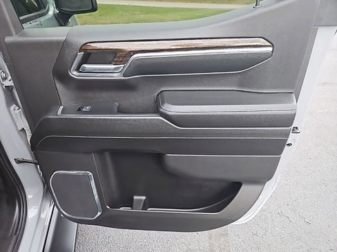 Used 2024 GMC Sierra 1500 Elevation image 30
