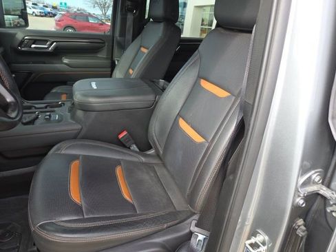 Used 2024 GMC Sierra 3500 AT4 image 5