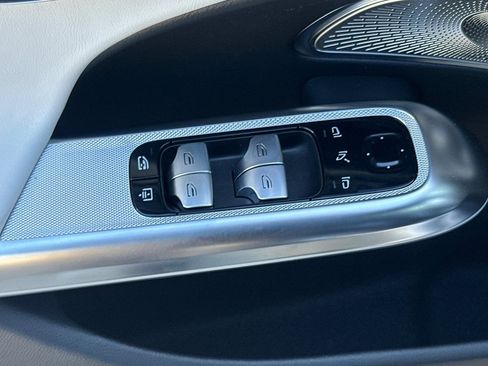 New 2026 Mercedes-Benz E 53 AMG e 4MATIC Sedan image 22