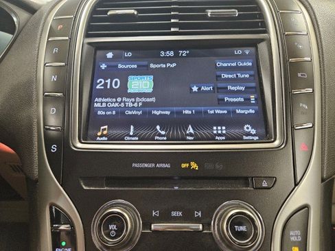 Used 2019 Lincoln Nautilus Reserve image 20