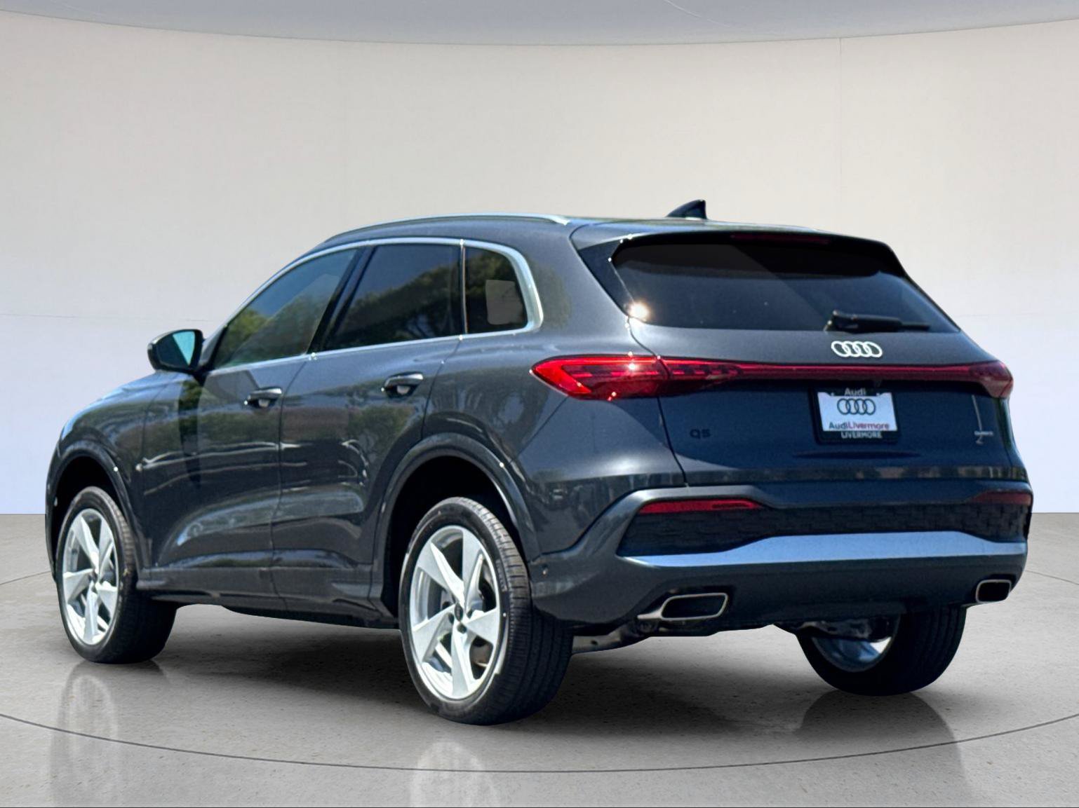 New 2026 Audi Q5 Premium AWD/4WD image 4