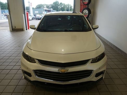 Used 2016 Chevrolet Malibu Premier w/ Driver Confidence Package II FWD image 15