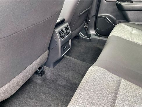 Certified 2023 Nissan Rogue SV AWD/4WD image 27