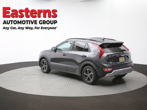 Used 2025 Kia Niro LX FWD image 62