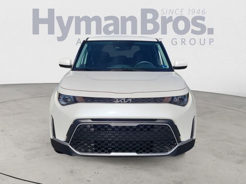 Used 2025 Kia Soul LX image 8