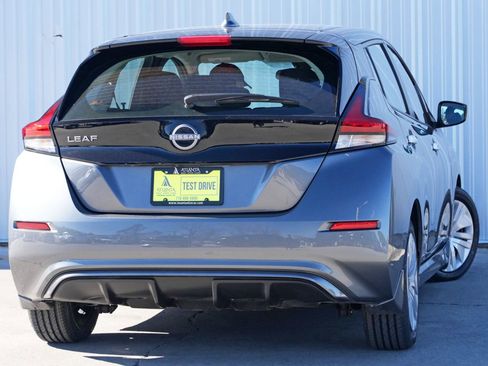 Used 2025 Nissan Leaf S image 4