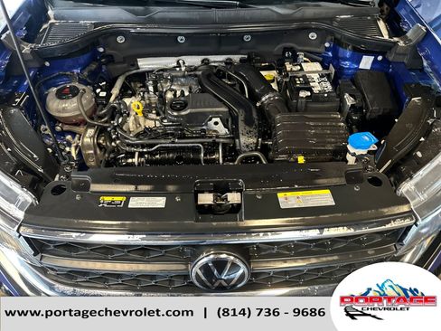 Used 2024 Volkswagen Taos SE image 25