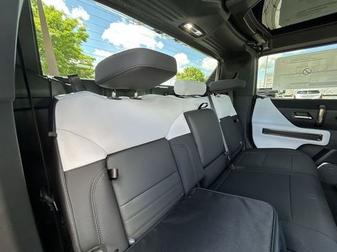 New 2025 GMC Hummer EV 2X image 43