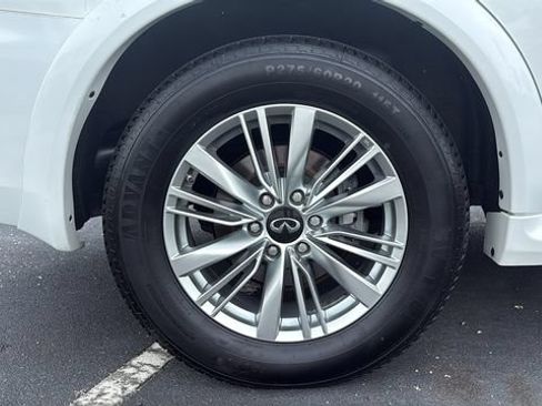 Used 2019 INFINITI QX80 Luxe RWD image 9
