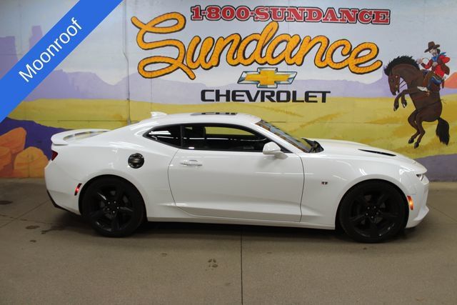 Used 2017 Chevrolet Camaro SS RWD image 1