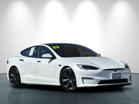 Used 2022 Tesla Model S Plaid AWD/4WD image 2