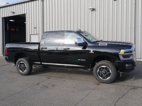 Used 2025 RAM 2500 Laramie image 5