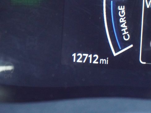 Used 2025 Toyota Camry SE FWD image 23