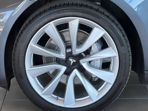 Used 2018 Tesla Model 3 Long Range RWD image 24