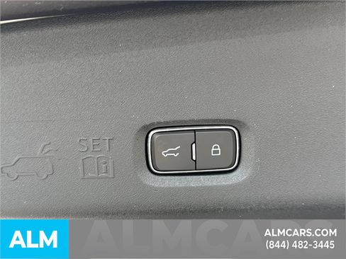 Certified 2025 Ford Expedition Active AWD/4WD image 24