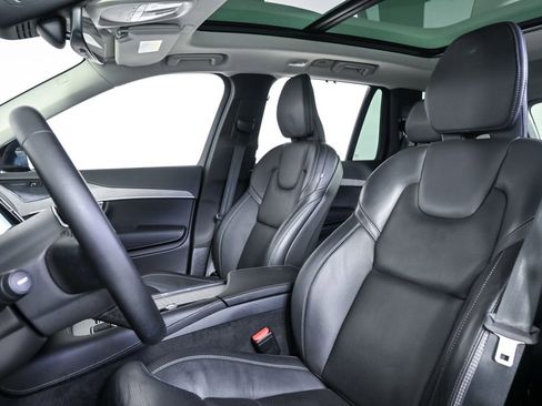 Certified 2023 Volvo XC90 B6 Ultimate AWD/4WD image 7