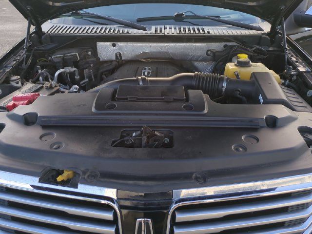 Used 2017 Lincoln Navigator L Reserve AWD/4WD image 25