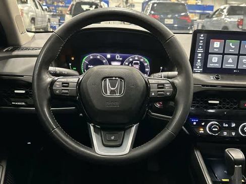 Used 2025 Honda Accord Touring image 15